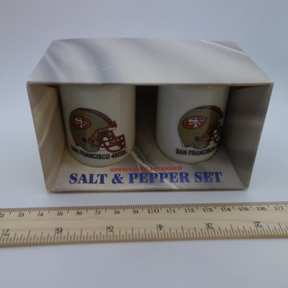 Vintage Ceramic San Francisco 49ers Salt & Pepper Shaker Set *Never Used w/ Box* - Picture 2 of 10